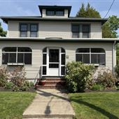 Hudson Arts & Crafts Home