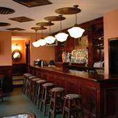 Durty Nelly's, North End