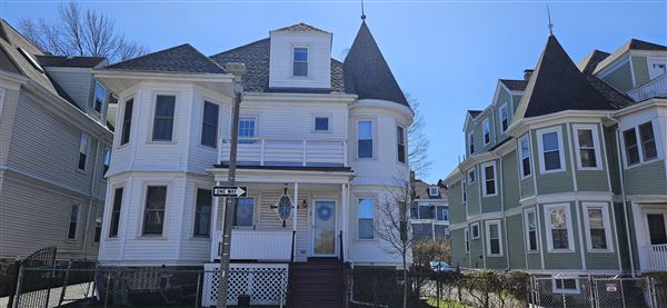 Dorchester Colonial