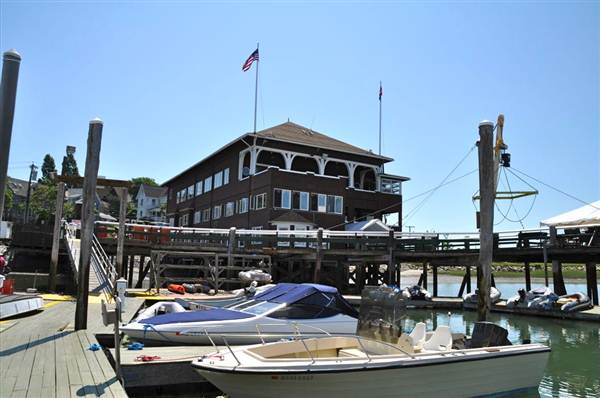 Winthrop Yacht Club