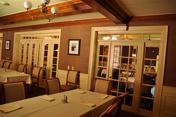 Cobblestones Restaurant, Lowell