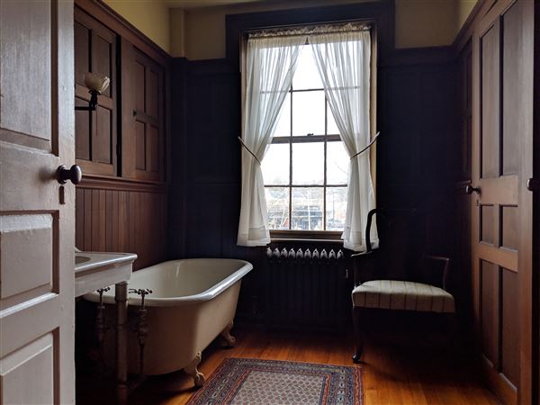 Loring-Greenough House