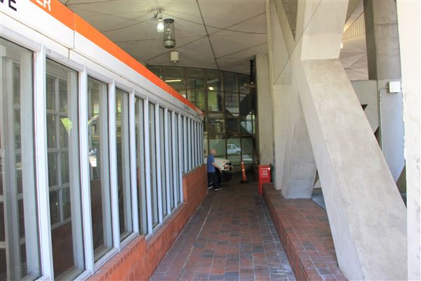 Tufts Medical Center MBTA Station