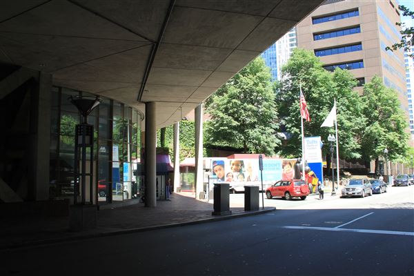 Tufts Medical Center MBTA Station