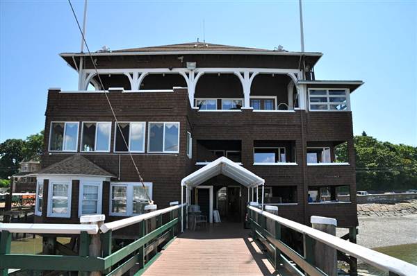 Winthrop Yacht Club