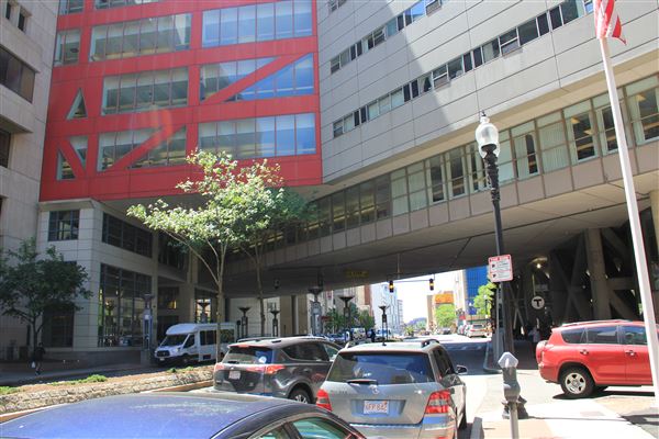 Tufts Medical Center MBTA Station