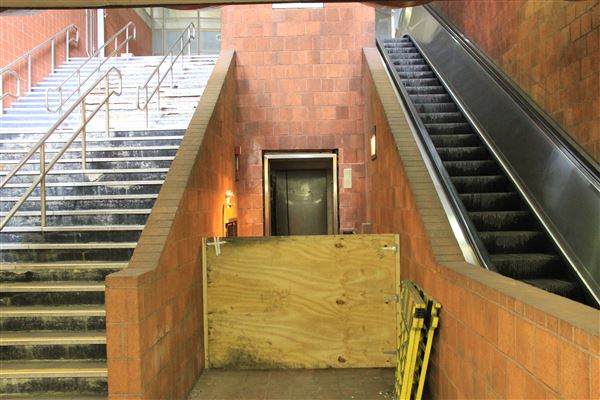 Tufts Medical Center MBTA Station