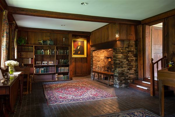 Hooper-Lee-Nichols House